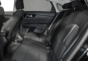 Подержанный автомобиль Kia Cerato Sedan 2021 года (11 фото)