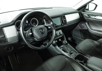 Подержанный автомобиль Skoda Kodiaq 2022 года (11 фото)