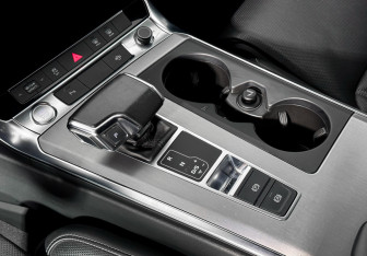 Подержанный автомобиль Audi A6 Sedan 2018 года (12 фото)