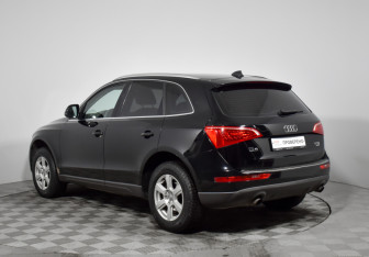 Подержанный автомобиль Audi Q5 2012 года (7 фото)