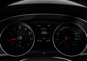 Подержанный автомобиль Volkswagen Passat Sedan 2016 года (34 фото)