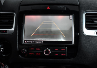 Подержанный автомобиль Volkswagen Touareg 2011 года (16 фото)