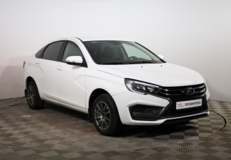 Подержанный автомобиль LADA (ВАЗ) Vesta Sedan 2023 года (3 фото)