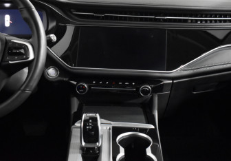 Подержанный автомобиль Omoda S5 2023 года (16 фото)