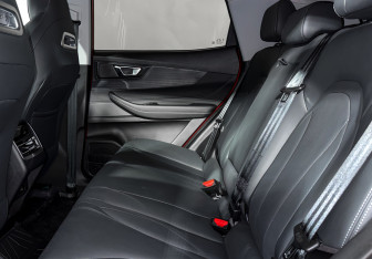 Подержанный автомобиль Chery Tiggo 4 2025 года (13 фото)
