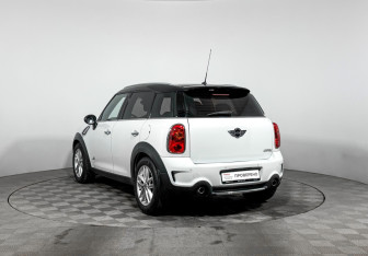 Подержанный автомобиль MINI Countryman 2012 года (7 фото)