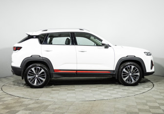 Подержанный автомобиль Changan CS35PLUS 2024 года (4 фото)