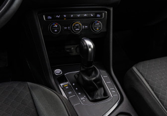 Подержанный автомобиль Volkswagen Tiguan 2020 года (12 фото)
