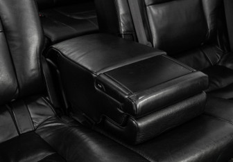 Подержанный автомобиль Toyota Land Cruiser Suv 2011 года (25 фото)