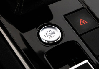 Подержанный автомобиль Volkswagen Touareg 2019 года (18 фото)