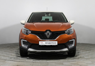 Подержанный автомобиль Renault Kaptur 2017 года (2 фото)