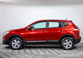 Подержанный автомобиль Nissan Qashqai 2011 года (4 фото)