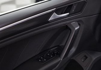 Подержанный автомобиль Volkswagen Tiguan 2019 года (20 фото)