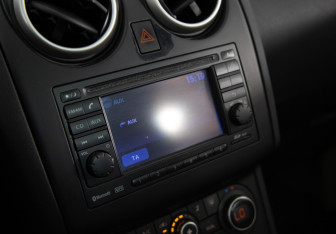 Подержанный автомобиль Nissan Qashqai+2 2011 года (15 фото)