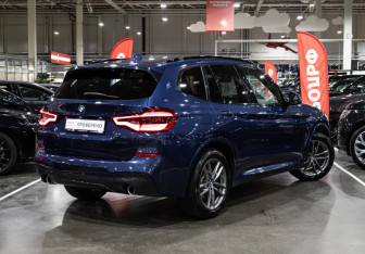 Подержанный автомобиль BMW X3 2018 года (6 фото)