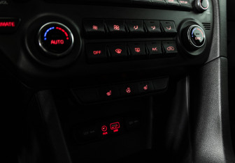 Подержанный автомобиль Kia Sportage 2018 года (17 фото)