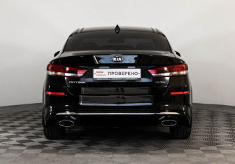 Подержанный автомобиль Kia Optima Sedan 2019 года (7 фото)