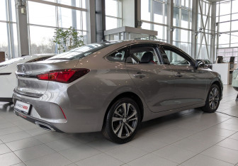 Новый Changan Eado Plus 2025 (4 фото)