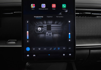 Подержанный автомобиль Jaecoo J7 2024 года (19 фото)