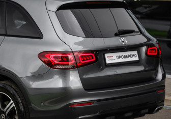 Подержанный автомобиль Mercedes-Benz GLC Coupe 2019 года (12 фото)