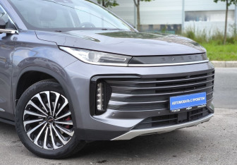 Подержанный автомобиль Exeed TXL 2023 года (7 фото)