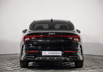 Подержанный автомобиль Kia K5 2021 года (6 фото)