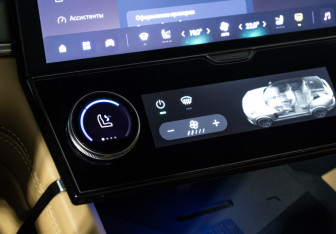 Подержанный автомобиль Lynk&Co 09 2023 года (22 фото)