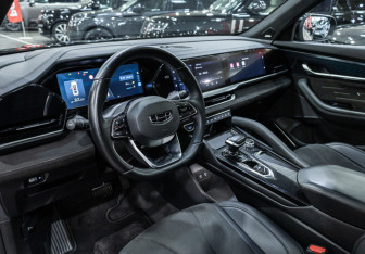 Подержанный автомобиль Geely Monjaro 2024 года (15 фото)