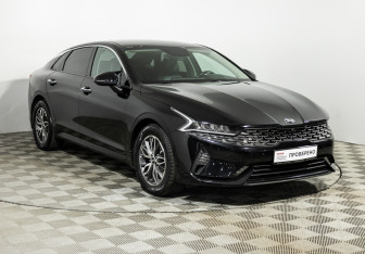 Подержанный автомобиль Kia K5 2021 года (3 фото)
