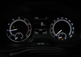 Подержанный автомобиль Skoda Rapid Liftback 2022 года (12 фото)