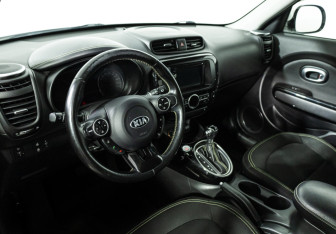 Подержанный автомобиль Kia Soul 2015 года (11 фото)
