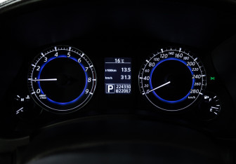 Подержанный автомобиль Infiniti EX 2012 года (12 фото)