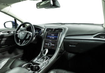 Подержанный автомобиль Ford Mondeo Sedan 2014 года (9 фото)