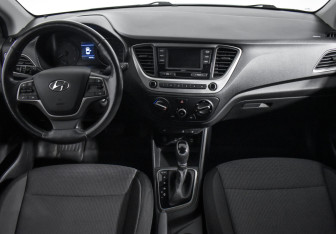 Подержанный автомобиль Hyundai Solaris Sedan 2018 года (14 фото)