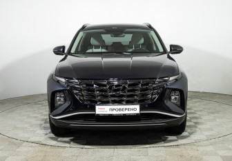 Подержанный автомобиль Hyundai Tucson 2022 года (2 фото)