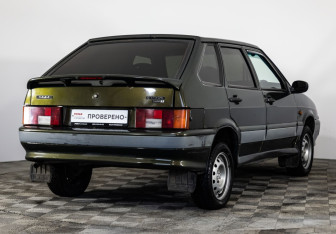 Подержанный автомобиль LADA (ВАЗ) 2114 2004 года (5 фото)