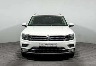 Подержанный автомобиль Volkswagen Tiguan 2017 года (2 фото)