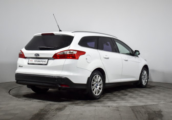 Подержанный автомобиль Ford Focus Wagon 2013 года (5 фото)