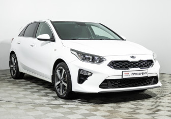 Подержанный автомобиль Kia Ceed Hatchback 2018 года (3 фото)