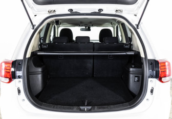 Подержанный автомобиль Mitsubishi Outlander 2018 года (19 фото)