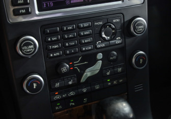 Подержанный автомобиль Volvo S80 2008 года (15 фото)