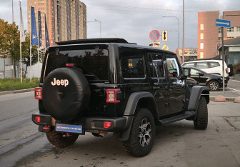 Подержанный автомобиль Jeep Wrangler 2020 года (4 фото)