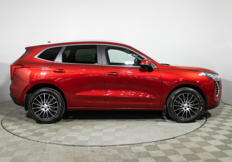Подержанный автомобиль Haval Jolion 2023 года (4 фото)