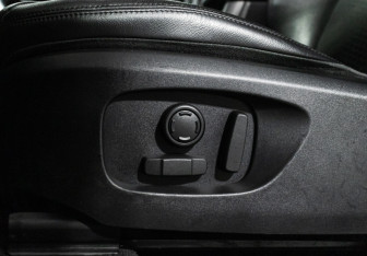 Подержанный автомобиль Land Rover Discovery Sport 2018 года (15 фото)