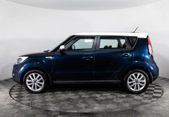 Подержанный автомобиль Kia Soul 2017 года (8 фото)