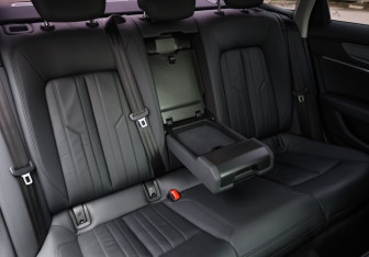 Подержанный автомобиль Audi A6 Sedan 2020 года (23 фото)