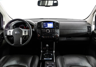 Подержанный автомобиль Nissan Pathfinder 2010 года (10 фото)