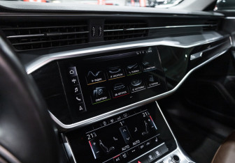 Подержанный автомобиль Audi A6 Sedan 2019 года (23 фото)