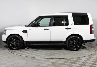 Подержанный автомобиль Land Rover Discovery 2014 года (8 фото)