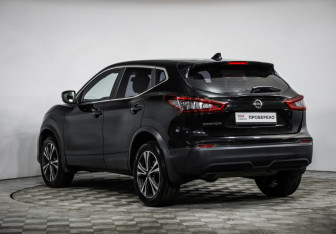 Подержанный автомобиль Nissan Qashqai 2021 года (7 фото)